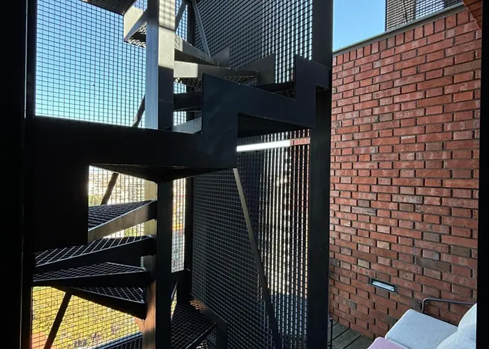 아파트 Rooftop Red Apple