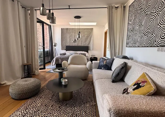 아파트 Rooftop Red Apple *